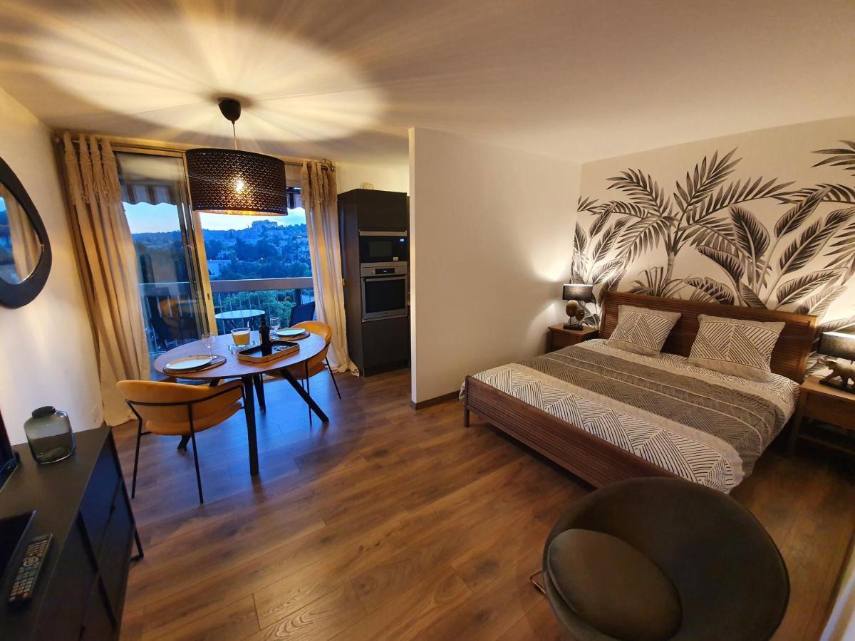 La Loge Du Chateau ! "Climatise" Gréoux-les-Bains Zewnętrze zdjęcie